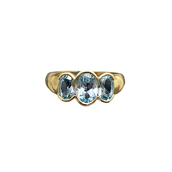 Topaz Ring in 9ct Gold dated Birmingham 1981, Lilly's Attic since 2001 - image 1
