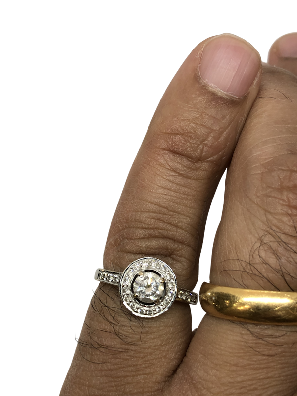 Halo diamond 18ct white gold - image 1