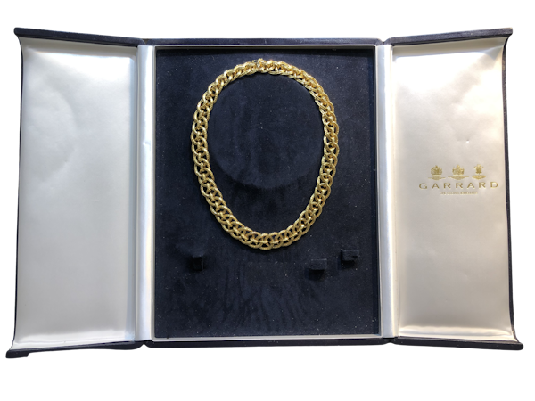 Garrard 1970,s18ct yellow gold necklace - image 1