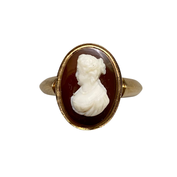 Cameo Ring in 9ct Gold date circa 1960, Lilly's Attic since 2001 - image 1