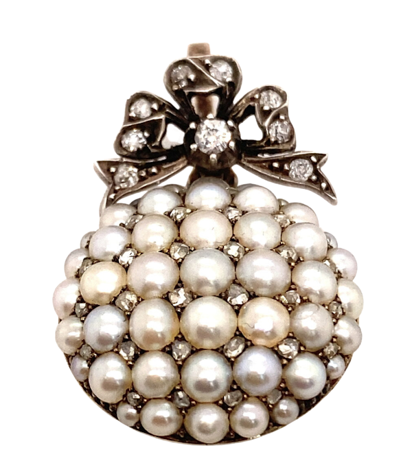 Delicate and Soft.. Dreamy Natural Pearl Pendant , Victorian ca. 1880 - image 1