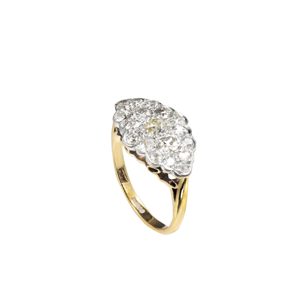 A Diamond Cluster Gold Ring - image 2