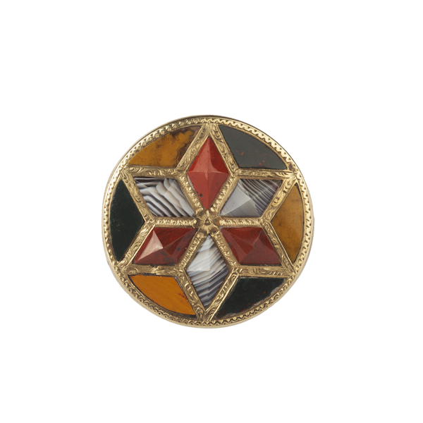 A Scottish Gold and Agate Brooch / Pendant - image 1