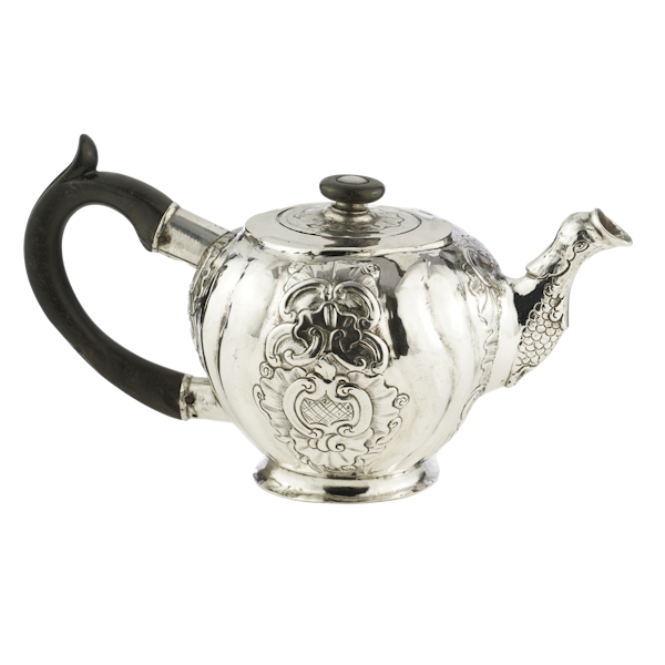 18c. Russian silver tea pot, Moscow 1765 - image 1