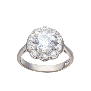 A Diamond Cluster Ring