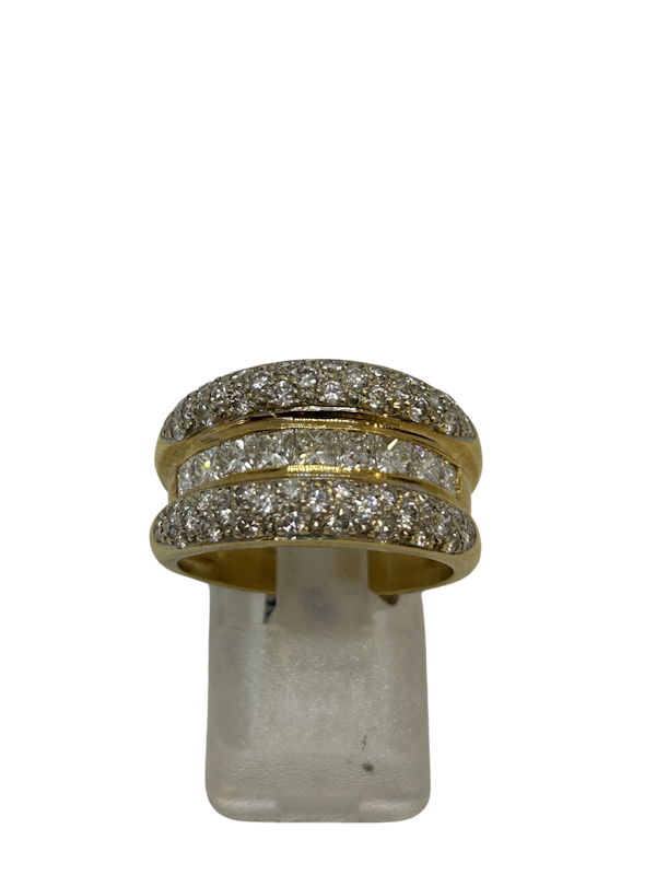 Cool and stylish diamond 18ct gold ring at Deco&Vintage Ltd - image 1