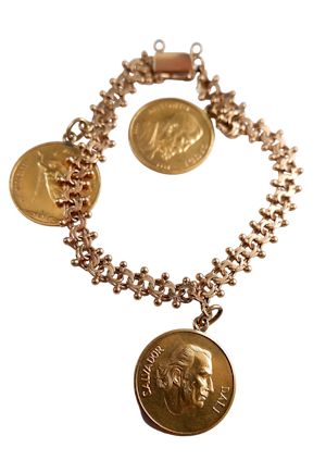 Spanish 18 ct. bracelet with three 22 ct. medals of Spanish cultural icons