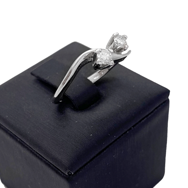 18kt White Gold Ring 'Contrariè' with Diamonds - image 1