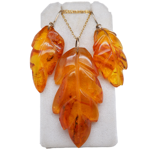 Baltic amber and gold 3 piece set, pendant and matching earrings. - image 1