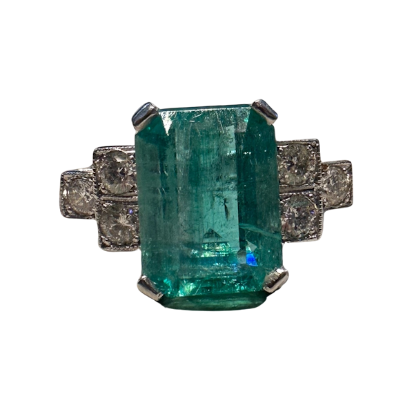A stunning Emerald & Diamond ring - image 1