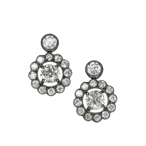 Modern Diamond and Platinum Cluster Earrings, 4.45 Carats - image 1