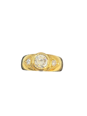 Stylish and wearable.99ct diamond ring at Deco&Vintage Ltd