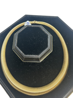 Lovely Victorian French 18ct gold Tubogas necklace at Deco&Vintage Ltd