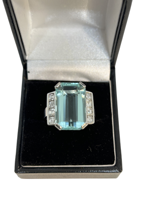 Very chic 1960,s French aquamarine diamond ring at Deco&Vintage Ltd