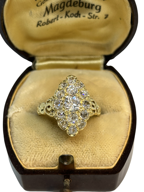 Lovely Victorian French 18ct gold diamond ring at Deco&Vintage Ltd - image 1