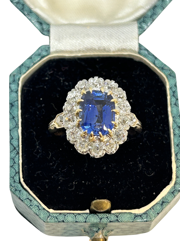 Lovely 2.7ct Victorian French sapphire diamond ring at Deco&Vintage Ltd - image 1