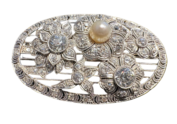 A Diamond & Pearl Edwardian brooch - image 1