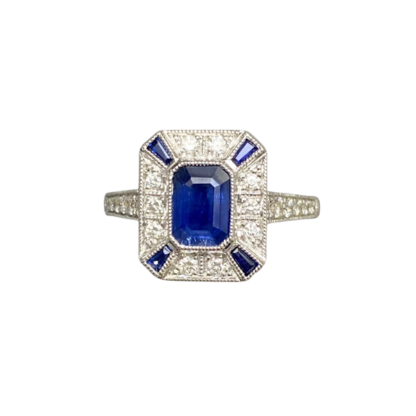 Sapphire Diamond Ring in 18ct White Gold date circa 1980, SHAPIRO & Co since1979 - image 1