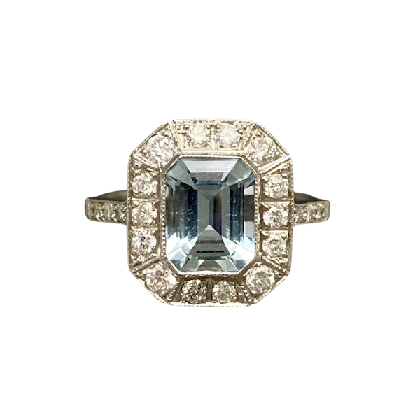Aquamarine Diamond Ring in Platinum date circa 1980, SHAPIRO & Co since1979 - image 1