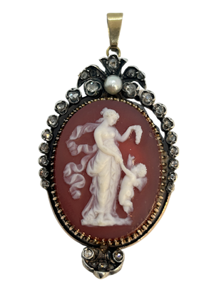 Lovely carved hardstone French diamond pearl pendant at Deco&Vintage Ltd