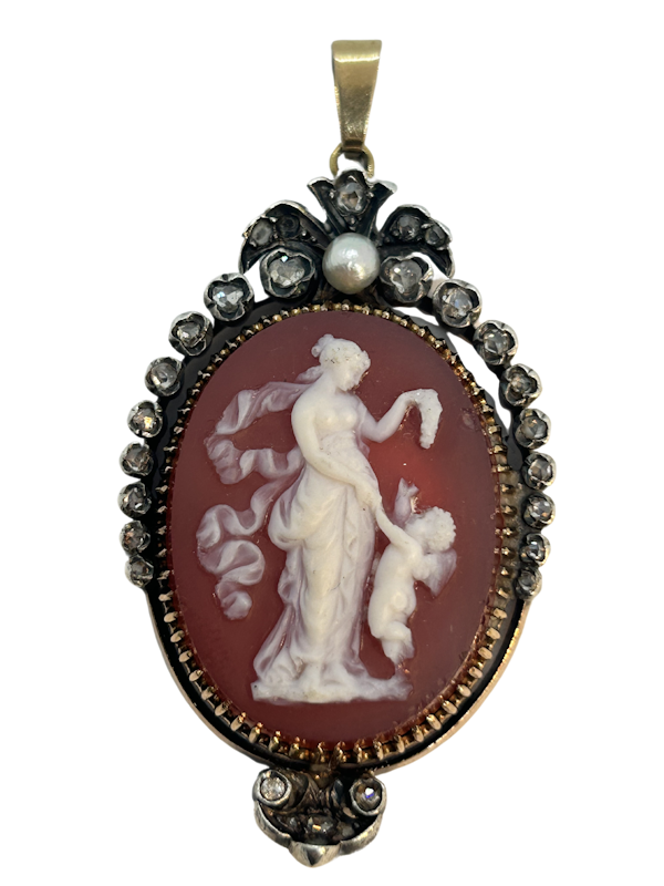 Lovely carved hardstone French diamond pearl pendant at Deco&Vintage Ltd - image 1