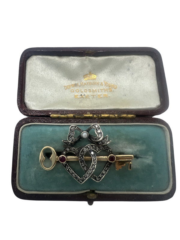 Victorian 'Key to my Heart' Broach - image 1