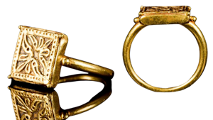 Medieval gold ring