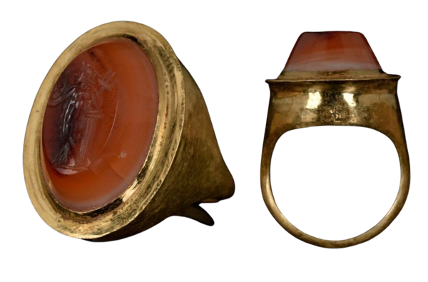 ROMAN WINGED GENIUS INTAGLIO IN A GOLD RING - image 1