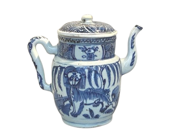 A RARE CHINESE WANLI BLUE AND WHITE EWER AND COVER - image 1
