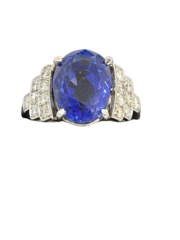Lovely 7.86ct natural sapphire diamond plat ring at Deco&Vintage Ltd - image 1