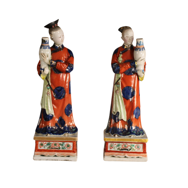 PAIR OF CHINESE PORCELAIN FAMILY ROSE FIGURES OF NODDING-HEAD COURT LADIES. QING DYNASTY, QIANLONG PERIOD(1736-1795) - image 1