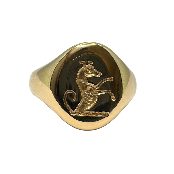 Antique Intaglio Greyhound 18ct Signet Ring. CHIQUE to ANTIQUE. Stand 375 - image 1