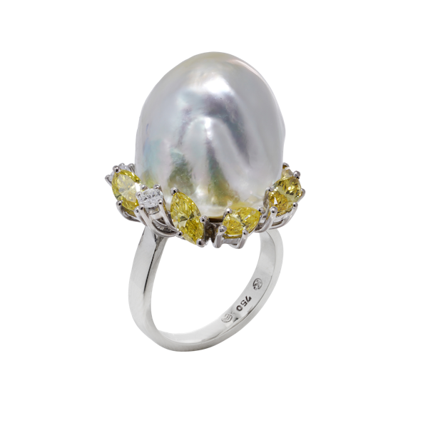 Koch natural South Sea baroque pearl ladies ring - image 1