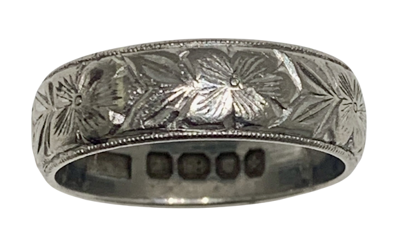 18ct White Gold Band with Floral Engraving - image 1