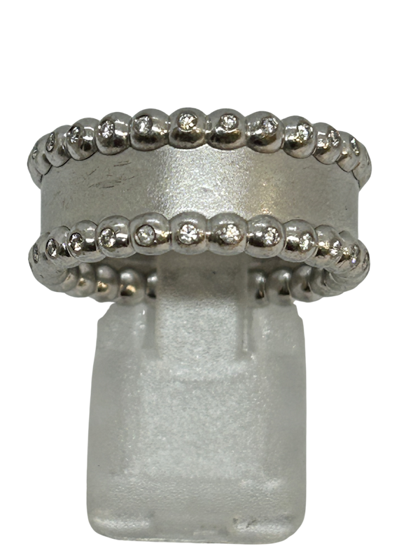 Chic and Elegant VCA Diamond Ring,Deco&Vintage,stand 324 - image 1