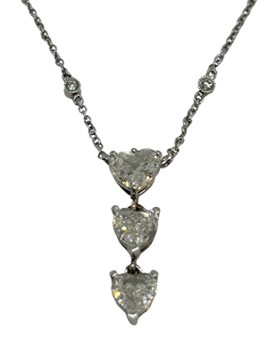 Lovely Graduated Diamond Heart pendant,Deco&Vintage,stand 324