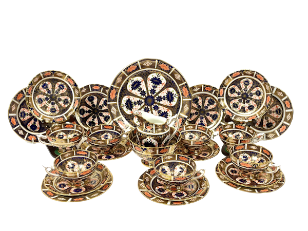 Royal Crown Derby tea service - image 1