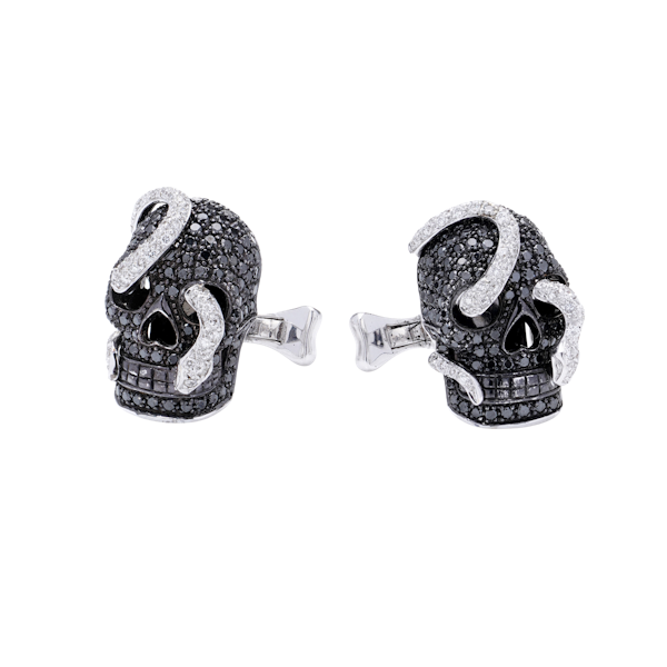 Theo Fennell 18kt gold black diamond skull cufflinks - image 1