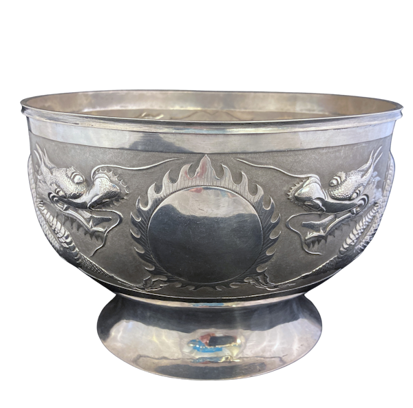 Antique Chinese silver bowl with Dragons - image 1