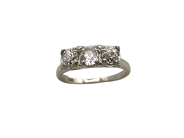 Retro 3 stone diamond ring - image 2