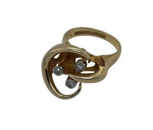 Bjorn Weckstrom 18ct yellow gold diamond ring. Finish. Mark Constable Unit 301