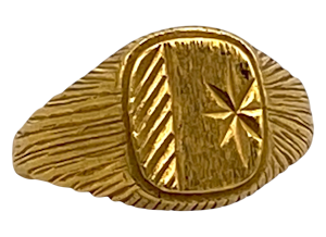 Heavy 22 ct. gold signet ring with oval top