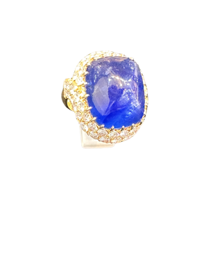Sugar loaf sapphire diamond ring