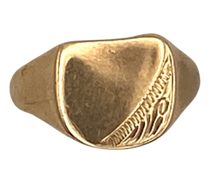 Vintage 9 ct. gold signet ring with chased corner