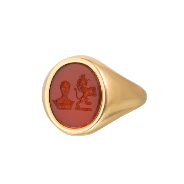 18ct Gold Carnelian Signet Ring | English c.1963 - image 1