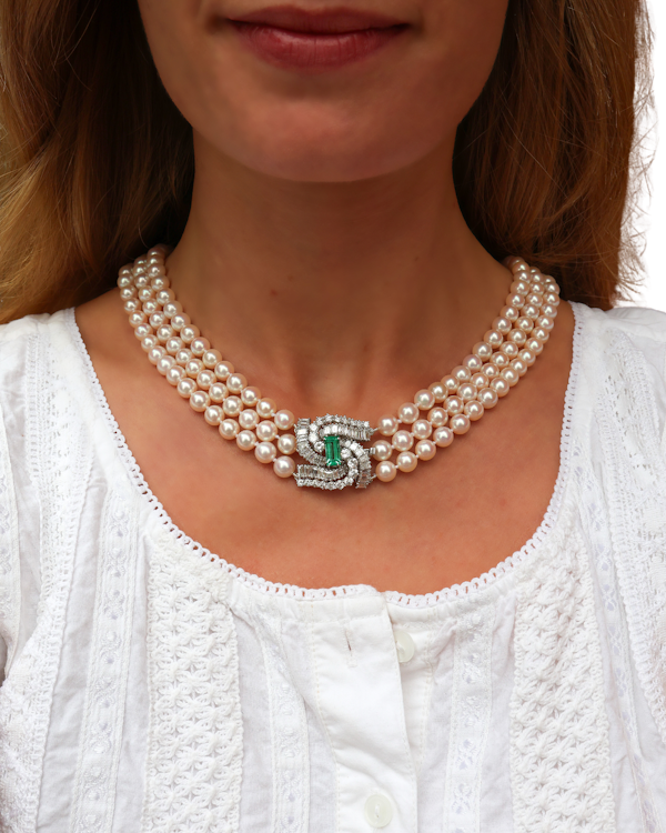 3rows of cultured pearls emerald diamond necklace - image 1