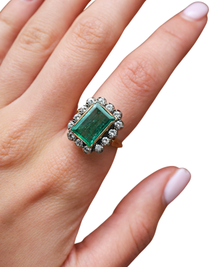 Lovely Vintage Emerald Diamond ring at Deco&Vintage Ltd