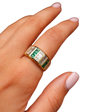 Lovely and Stylish Emerald Diamond Ring at Deco&Vintage Ltd