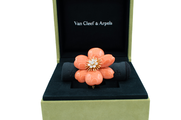 Van Cleef & Arpels Coral 'Rose de Noël' Clip-Brooch - image 1