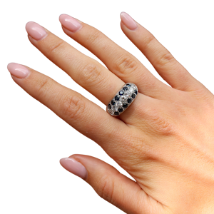 Lovely Vintage Diamond and Sapphire Ring,Deco&Vintage,stand 324
